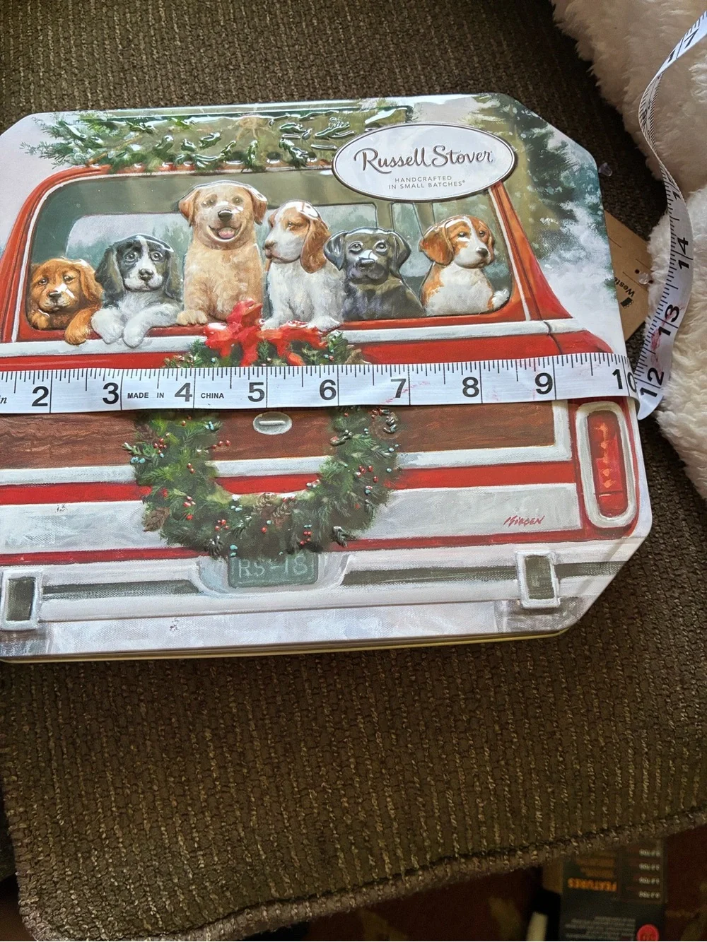 Holiday Wreath Tin with Green Christmas Wreath and Red Accents